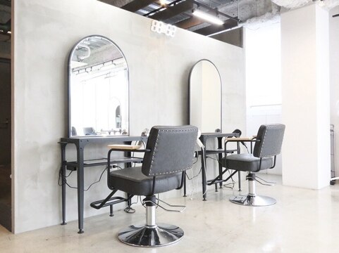 【青葉通一番町】◆土日の休み取得可能・車バイク通勤OK・集客力バッチリ◆教育体制が整っており、着実なスキルアップを図れます。平均2年でスタイリストへデビューが可能macaron 仙台店（マカロンセンダイテン）からアシスタント（美容師）の求人★☆