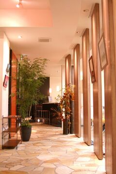 【社町】≪完全週休2日制≫≪社会保険完備≫≪19時までに退勤可能≫プライベートを大事に働ける！地域の方に愛される着付けも学べるお店です！「WORLD美容室 社店（ワールドビヨウシツヤシロテン）」からアシスタント（美容師）の求人☆★