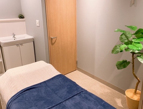 【井原里】≪未経験からOK≫≪社会保険完備≫≪月8日休み≫講師のオーナー様がいるサロンできっちりとした技術・接客が学べる環境！「B-style（ビースタイル）」からアイリスト・アイデザイナー（アイラッシュ・まつ毛エクステ）の求人☆☆