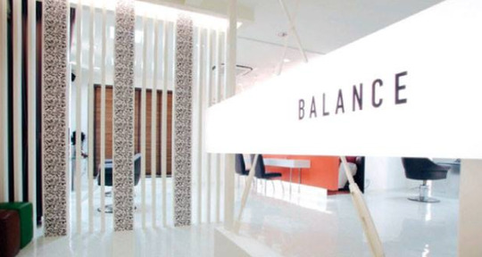 【新倉敷】≪社会保険完備≫≪月8〜10日休み≫≪月1回日曜日休み≫新規の入客チャンスあり！スタッフさんが働きやすい環境づくりを心掛けているサロン“BALANCE.（バランス）”からスタイリスト（美容師）の求人☆★