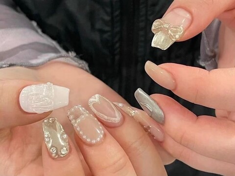 【大通】≪社会保険完備≫≪月8日休み≫≪昼食手当あり≫≪店長候補歓迎≫サロン選びに不安がある方必見！働きやすく好条件のサロン！女性が長く働ける環境です「2025年秋頃人が集まり次第大通駅付近にオープン予定のサロン」からネイリスト（ネイル）の求人☆☆