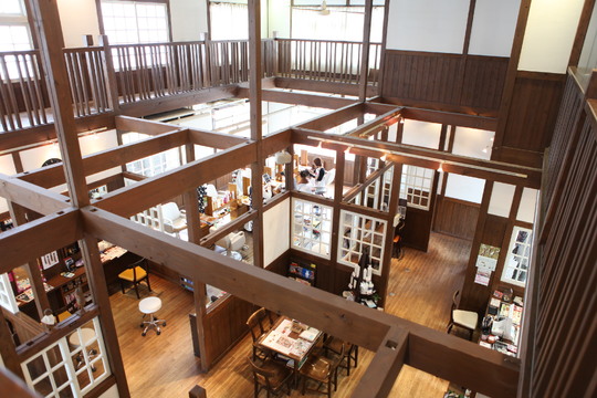 【多治見駅】◆社会保険完備・完全週休2日制・産休育休取得実績あり◆経験や年齢に応じたキャリアプランを用意！ワンランク上の美容師を目指せます！美容師としての人生を楽しみながら働ける環境ですよ「TJ天気予報 5t 多治見店（ティージェーテンキヨホウゴトンタジミテン）」からスタイリスト（美容師）の求人☆★