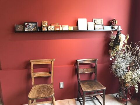 【北花田】≪未経験・通信生・新卒生OK！！≫≪社会保険完備！！≫≪月給18万円スタート！！≫≪第3日曜日定休あり☆≫頑張り次第でデビューも早く目指せる！！お客様からも人気のアットホームなサロン♪♪kafka（カフカ）からアシスタント（美容師）の求人★☆