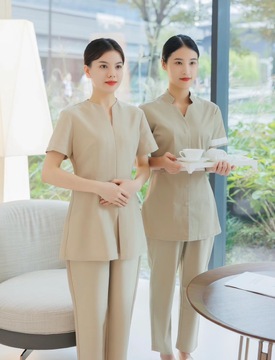 【本町】≪完全週休2日制≫≪WワークOK≫≪独立支援制度あり≫フェイシャル、痩身、脱毛を扱うエステサロン！月2回まで無料施術OKで、自分自身もキレイになれる！「alia （アリア）」からエステティシャンの求人☆☆