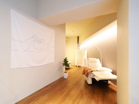 【福島】≪社会保険完備≫≪完全週休2日＆日祝休みも相談可能≫スタッフさんの頑張りは歩合でしっかり還元！仕事とプライベートのメリハリをつけて働けます！「nap eyelash 福島駅前店（ナップアイラッシュフクシマエキマエテン）」からアイリスト（まつげエクステ・まつげパーマ・アイブロウ）の求人★☆