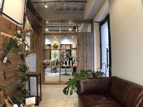 【北浜】有名コレクションや海外で経験を積んだオーナーから技術を学べる☆技術に不安がある方でも安心！！集客があるので入客チャンスあり♪Sa N.HAIR＆MAKE（サンヘアアンドメイク）からスタイリスト（美容師）の求人☆★☆