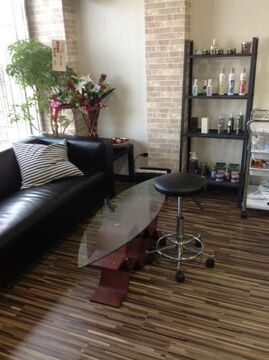 【熊取】≪月給18万円〜≫≪週休2日OK≫海外での経験もあるオーナー！マンツーマン指導でしっかりレッスンもみてもらえますよ！「Relation hair design（リレーションヘアデザイン）」からアシスタント（美容師）の求人☆★