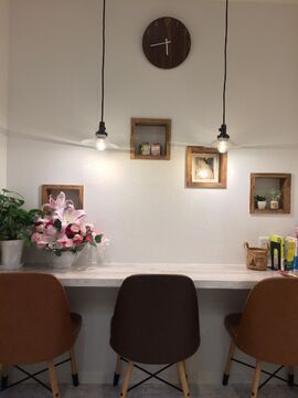 【桃谷】≪自動シャンプーで手荒れ腰痛対策ばっちり≫≪賞与3回あり≫≪完全週休2日制≫≪社会保険完備≫≪平均退社20時≫50年近い歴史ある美容室なので太い顧客層があり入社後すぐに入客可能！ブランクのある方も歓迎です！「It’s Hair AVa 桃谷店（イッツヘアーアバモモダニテン）」からスタイリスト（美容師）の求人☆★☆