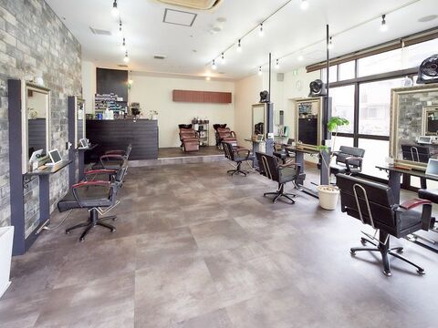 【阪神尼崎】≪メンズサロン≫≪社会保険完備≫≪完全週休2日制≫≪土日休み相談可能≫一人一人のライフスタイルに合わせた勤務が可能！マンツーマンでお客様にしっかり施術出来ますよ！スタッフ同士も仲が良く、アットホームなサロン！「M"mana" 阪神尼崎店（マナ ハンシンアマガサキテン）」からスタイリスト（美容師）の求人★☆