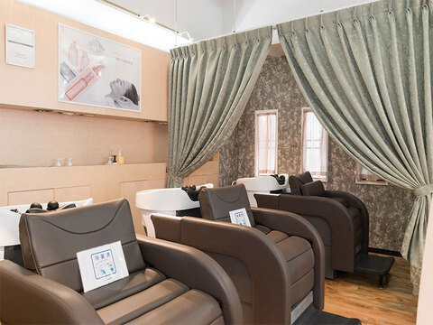 【センター南】≪完全週休2日制≫≪賞与あり≫≪店販手当あり≫≪社会保険完備≫こだわりの髪質改善メニューが人気のサロン！スキルアップしたい方や、プライベートと両立したい方にオススメのサロンです！「Mashuly（マシュリー）」からアシスタント（美容師）の求人★☆