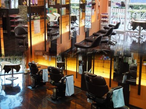 【北加賀屋】未経験・通信生・新卒生OK☆地域密着の理美容ファミリーサロン★気さくでフレンドリーなスタッフが揃い、確かな技術で幅広い年代のお客様に人気♪La Neige（ラネージュ）からアシスタント（美容師）の求人★☆