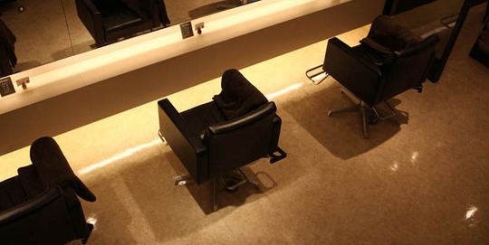 【針中野】≪営業中レッスン≫☆未経験・新卒生・通信生OK☆ハイキャリアスタイリストさんからマンツーマンでレッスン☆プライベートとメリハリつけて働ける☆「Salon de Hall（サロンドハルル）」からアシスタント（美容師）の求人☆☆