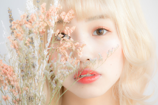 【西新井】≪アカデミーあり・最短1年半でのデビューを目指せる・着付けあり・20時までに退勤可能≫トレンドカラーがウリなので、最新の薬剤もどんどん取り入れています！流行に敏感な方にピッタリのサロン「Vis Hair＆Beauty 西新井店（ビスヘアアンドビューティーニシアライテン）」からアシスタント（美容師）の求人☆★