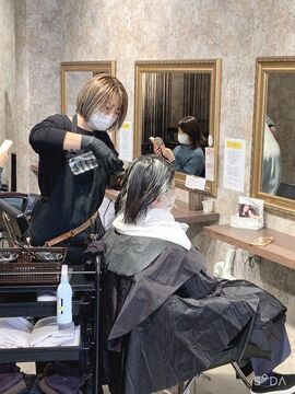 【西新駅】≪正社員／パートアルバイト／時短社員の選択可能・高月給・歩合率40％以上・入客チャンスあり≫入社初月から月給35万円可能です！新規・フリー毎月100名以上の集客力！！福利厚生が充実しているヘアサロン「TIERRA 西新店（ティエラニシジンテン）」からスタイリスト（美容師）の求人☆★