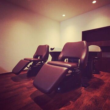 【北野田】≪完全週休2日制≫≪19時退勤OK≫≪パート・アルバイト募集中≫地域密着のヘアサロン！アットホームで居心地の良い空間が広がります！幅広い年代のお客様が来店中！「Lococo（ロココ）」からスタイリスト（美容師）求人☆☆