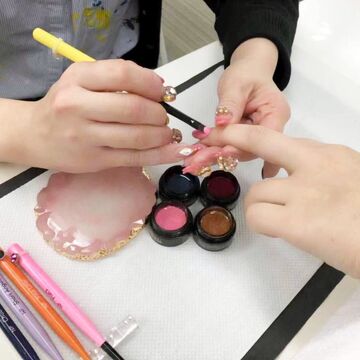 【心斎橋】JNA認定講師資格取得者の方に朗報！ネイルスクール講師のお仕事！向上心の高いスタッフさんと一緒に働きませんか 「feliz nail school（フェリスネイルスクール）」ネイリスト（ネイル）の求人★☆★