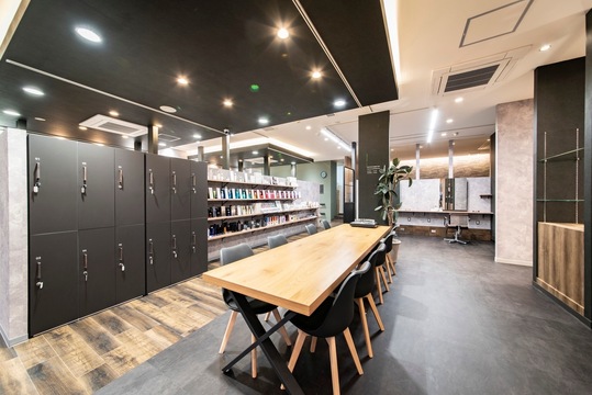 【折尾】≪5.5時間勤務・正社員登用あり≫安心のカリキュラムで一人ひとりにピッタリなペースでネイリストデビューを目指せるトータルビューティーサロン「Loves Laughs 折尾浅川店（ラブズラフズオリオアサカワテン）」からネイリスト（ネイル）の求人☆☆