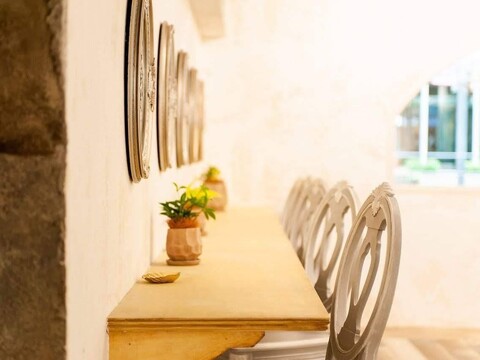 【吉祥寺】≪完全週休2日制・社会保険完備≫幅広いメニュー展開！時代に合った労働環境！未経験者も安心のカリキュラムがあります。生涯雇用を掲げるサロン「Reir 吉祥寺（レイールキチジョウジ）」からアイリスト（まつげエクステ・まつげパーマ・アイブロウ）の求人★☆