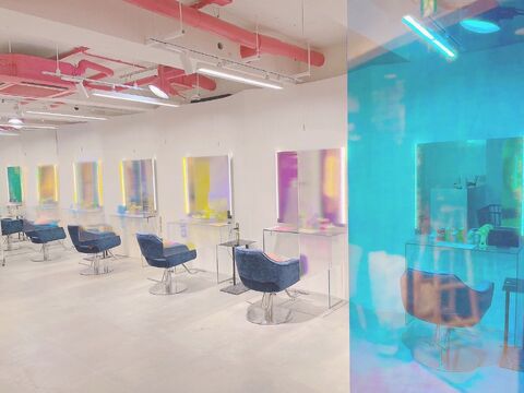 【堀江】≪月9日休み≫≪社会保険完備≫≪高単価≫ブリーチ&デザインカラー率90％のカラーに特化した人気ヘアサロン！自己ブランディングによりデザインを発信する美容師へ！「Box mico.（ボックスミコ）」からスタイリスト（美容師）の求人☆★