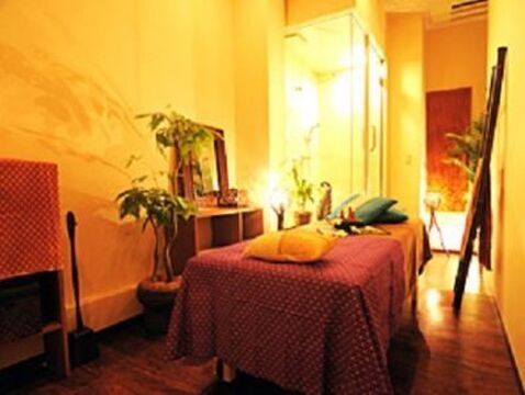 【なんば】《未経験OK☆ノルマ無し☆社保☆21時まで》ノルマや勧誘は一切なし 福利厚生が整っているからスタッフの定着率◎◎!!ワヤンサラでブライダルエステティシャンとして活躍しませんか  エステティシャンの求人♪