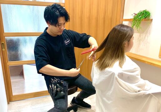 【小野駅】≪月給21万円or23万円スタート≫≪社会保険完備≫≪土日休みもOK≫≪有給休暇あり≫≪19時に退勤可能≫営業時間内のレッスンで効率よく学べます！抜群の待遇と髪質改善が人気の地域密着型サロン「Materica Hair Design（マテリカへアーデザイン）」からアシスタント（美容師）の求人☆★☆