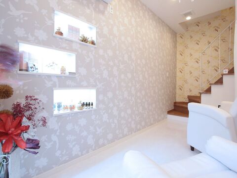 【JR神戸駅】≪入客チャンスあり≫≪週1日からの勤務でOK≫≪WワークOK≫アットホームなサロン「AQUA BEAUTY（アクアビューティー）」からアイリスト（アイデザイナー・まつ毛エクステ）求人☆☆