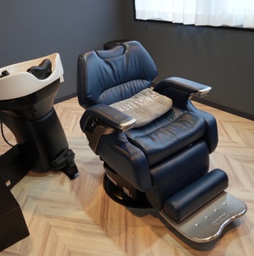 【帝塚山】≪バックシャンプー経験者のみ募集≫≪ママさん歓迎≫≪業務委託またはパート・アルバイト≫≪週2,3日、1日3時間勤務～≫≪17時閉店≫≪日祝定休≫≪客単価10000円前後≫女性が働きやすい環境！働き方の相談は柔軟に対応します！「Salon de A（サロンドエー）」からスパニスト（美容師）の求人☆☆