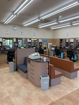 【苫小牧駅】≪社会保険完備≫幅広い年齢のお客様が来店される理容室！パート・アルバイトも募集中！「理容アイリス（リヨウアイリス）」からスタイリスト（理容師）の求人☆★