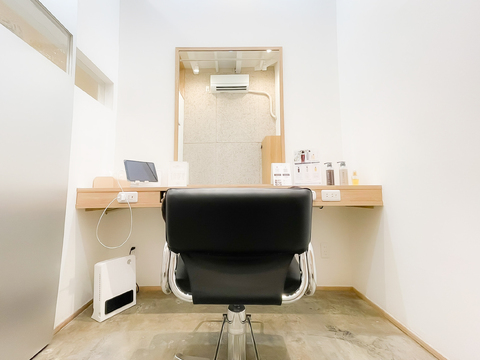 【武庫之荘】≪フレックスタイム制≫≪月10～12日休み≫≪土日休み、連休OK≫≪産休育休実績あり≫≪スタイリストオンリーサロン≫マンツーマン接客の高単価サロン！自分のペースで働きながら稼げる環境が整っています！「素髪計画 武庫之荘店（スガミケイカクムコノソウテン）」からスタイリスト（美容師）の求人☆★☆