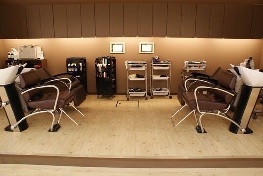 【彩都西】≪社会保険完備≫カット技法、縮毛矯正にこだわってます！幅広い年代から支持を集め、人としても魅力のある人材に成長できるサロン「the beauty Garden energy （ビューティーガーデンエナジー）」からアシスタント（美容師）の求人☆★