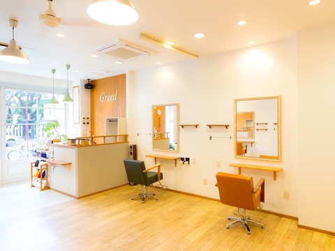 【堺東】≪月給22万円スタート！≫≪完全週休2日制≫≪住宅手当あり≫≪社会保険完備≫新店舗出店の為、スタッフ募集中！プライベートも充実しながら美容師として成長していきたい方にオススメ！完全個室あり！お客様との距離が近い少人数制のアットホームサロン「Greed（グリード）」からアシスタント（美容師）の求人☆★