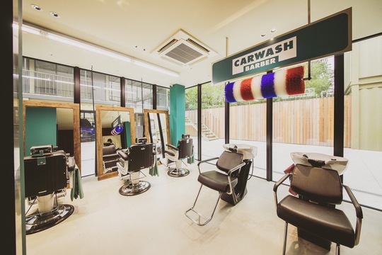 【阿波座】≪有給休暇あり≫≪完全週休2日≫≪スタイリスト月給25万円～≫≪社会保険完備≫サウナ、ガレージ、バースペース。時代をリードするひとが集う、インスピレーションに溢れる環境で価値あるサービスを提供！「CARWASH BARBER（カーウォッシュバーバー）」からスタイリスト（美容師）の求人☆★