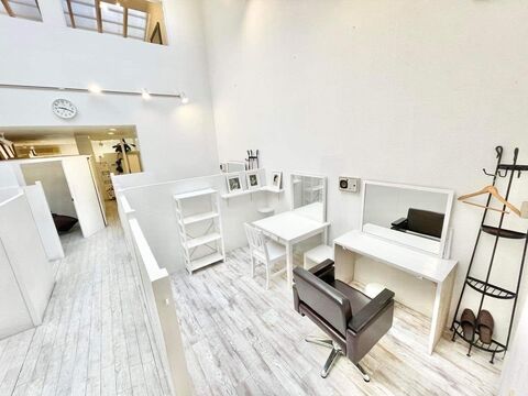 【出町柳】お客様一人ひとりに寄り添える完全個室サロン≪寮完備≫≪社会保険完備≫≪完全週休2日≫スパやカラーが人気でアシスタントから売上を積める！！もちろん売上は歩合還元されます！スパ二スト希望も相談OK！プライベート空間を重視した技術に定評ありの「PESCO PESCA（ぺスコぺスカ）」からアシスタント（美容師）の求人☆★