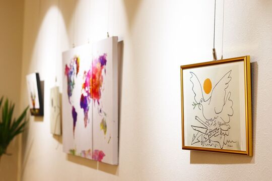 【元町】≪土日休みOK≫≪20時に退勤可能≫≪営業中レッスン可能≫2年以内にスタイリストデビュー可能！アシスタントも歩合給あり！少人数で落ち着いたサロン！「Stazio54（スタジオフィフティーフォー）」からアシスタント（美容師）の求人☆★