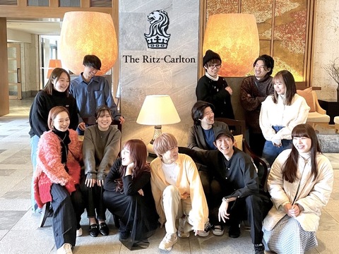 【天神】アシスタント★業界最高水準★【22万～】社会保険完備 最短2年デビュー！ホットペッパービューティー初代九州No.1【AWARD BEST GOLD SALON】受賞サロン■髪質改善特化■圧倒的な集客によりどんどん経験を積める「Maison de Day&Night（メゾンドデイアンドナイト）」からアシスタント（美容師）の求人☆★