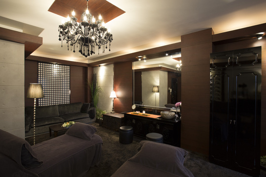 【天神南】≪社会保険完備・産休育休実績多数・充実の福利厚生≫充実の研修で未経験の方でも一流のセラピストになれる環境を用意。高単価でひとり一人のお客様を大切に出来る環境が人気！「OLIVE SPA PANTHEON 西中洲店（オリーブスパパンテオンニシナカステン）」からセラピストの求人☆☆