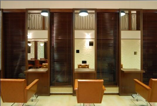 【金沢駅】≪月給20万スタート♪≫≪月7,8日休みでプライベート◎♪≫≪安心の社会保険完備≫≪うれしい日曜休みあり♪≫働きやすい環境が整ったアットホームサロン！入客チャンスも多く働きがいも抜群で、充実した毎日を送れるお店です。“apt mocalabel（アプトモカレーベル）”からスタイリスト（美容師）の求人☆☆