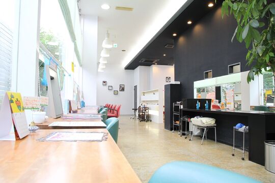 【八女】≪社会保険完備≫≪完全週休2日制≫≪月給25万円スタート≫充実した福利厚生アリ！！長くお仕事出来る環境のヘアサロン「Presto 八女店（プレストヤメテン）」からスタイリスト（美容師）の求人☆★☆