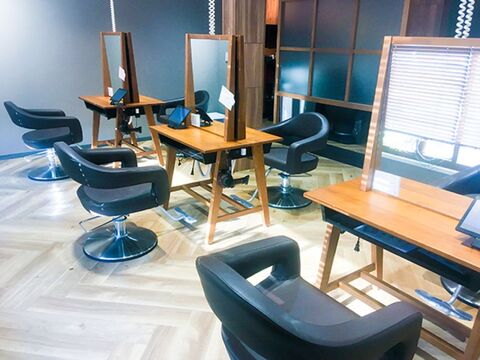 【守谷駅】≪産休育休実績あり≫≪社会保険完備≫≪完全週休2日制≫働きやすさ重視！プライベートと両立しながら働ける環境！「 Ray 守谷店（レイモリヤテン）」からスタイリスト（美容師）の求人★☆