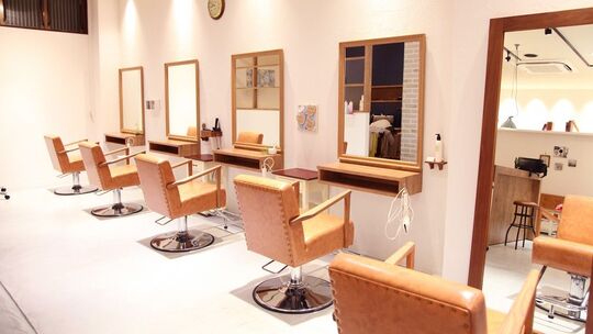 【西鉄久留米駅】≪業務委託≫技術売上50％還元！！お客様に寄り添う接客で長いお付き合いを目指すヘアサロン「faire（フェール）」からスタイリスト（美容師）の求人☆★☆