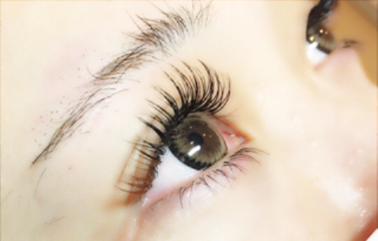 【草津駅】実働8時間☆社会保険完備☆19時退勤☆女性が長く活躍できる会社です♪「KIREI （キレイ ）」からアイリスト（アイデザイナー・まつ毛エクステ）の求人☆☆