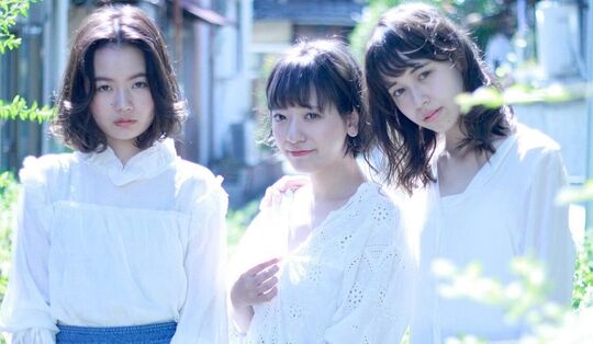 【中崎町】≪社会保険完備＆完全週休二日制≫2年以内での早期デビューも目指せます！郊外でトレンドを発信してきたオシャレサロンの新ブランド「SIE（シイ）」からアシスタント（美容師）の求人★☆