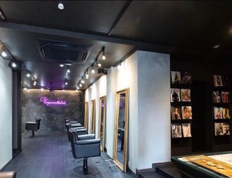 【元町】≪指名／フリー50％還元≫≪交通費支給≫ライフスタイルに合わせた自由な勤務が可能！頑張り次第で40万円以上の収入も可能です！「Hair Signature（へアーシグネチャー）」からスタイリスト（美容師）の求人☆★