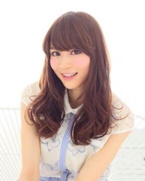 【心斎橋】≪社会保険完備≫≪月給20万円〜≫雑誌モデルさんも来店する人気サロン！「セットやアレンジを学びたい！」そんな方にピッタリです！「KANNA OSAKA（カンナ オオサカ）」から、アシスタント（美容師）の求人☆★