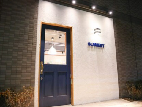 【府中駅】≪営業時間中のレッスンOK≫≪ママさんの応募も歓迎≫≪昇給あり≫経験豊富なスタイリストがしっかりレッスン！アットホームな空間で自分のペースでデビューを目指せる環境です！「suwest hair design（スウェスト ヘアー デザイン）」からアシスタント（美容師）の求人☆★