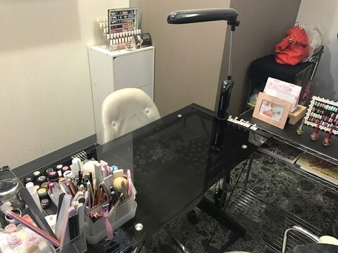 【西鉄二日市】≪アクセス抜群≫≪平均退勤時間19時30分≫≪無料駐車場アリ≫地域密着型のプライベートサロン「ヘアーブティック アート21ハーツ店（ヘアーブティックアートニジュウイチハーツテン）」からアイリスト（アイデザイナー・まつげエクステ）の求人☆☆