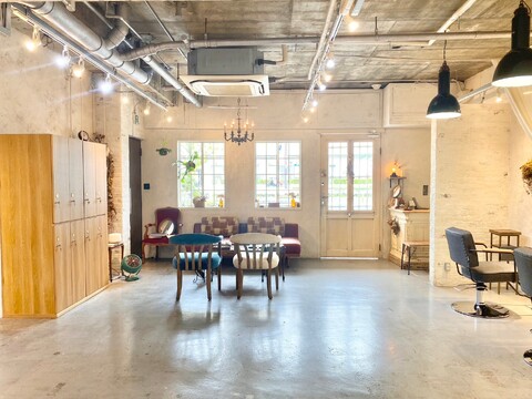 【帝塚山】≪完全週休2日制≫≪有給休暇あり≫≪実働7,8時間／休憩1時間あり≫≪社会保険完備≫≪営業中レッスン≫好条件で働ける！こだわり抜かれたオシャレサロン！「riff desin labo -bio-（リフデザインラボビオ）」からアシスタント（美容師）の求人☆★☆