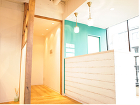 【錦糸町】◆撮影やメイク、トレンドを学べるサロン・土日の希望休月2日程度OK・社会保険完備◆エリアトップクラスの集客力があるので入客チャンス大！独立や開業に向けたキャリアアップができるサロンACE（エース）からスタイリスト（美容師）の求人☆★