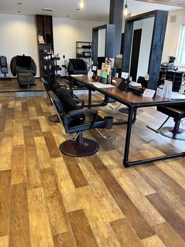 【五稜郭】≪社会保険完備≫≪マンツーマン接客OK≫≪週1日、1日2時間～OK≫あなたに合った雇用形態が選べる！自分のペースでゆっくり働ける環境が整っております！ヘアスタイルの悩みを解決できるサロン「raTa（ラタ）」からスタイリスト（美容師）の求人☆★☆