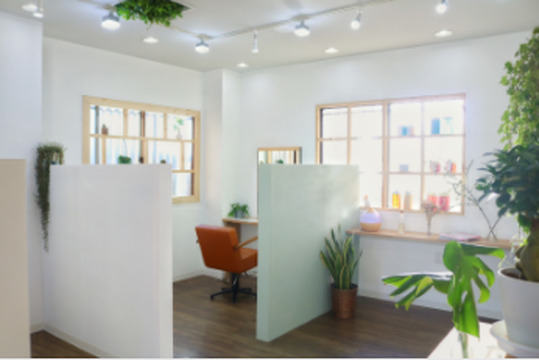 【川越駅】◆完全週休2日制・住宅手当あり・マイカー通勤OK・社会保険完備◆17時以降に予約がなければ、その時点で退勤！しっかり単価をとり、生産性を高めてプライベートも充実！美容師の価値を高めます「LOHAS 川越（ロハスカワゴエ）」からスタイリスト（美容師）の求人☆★